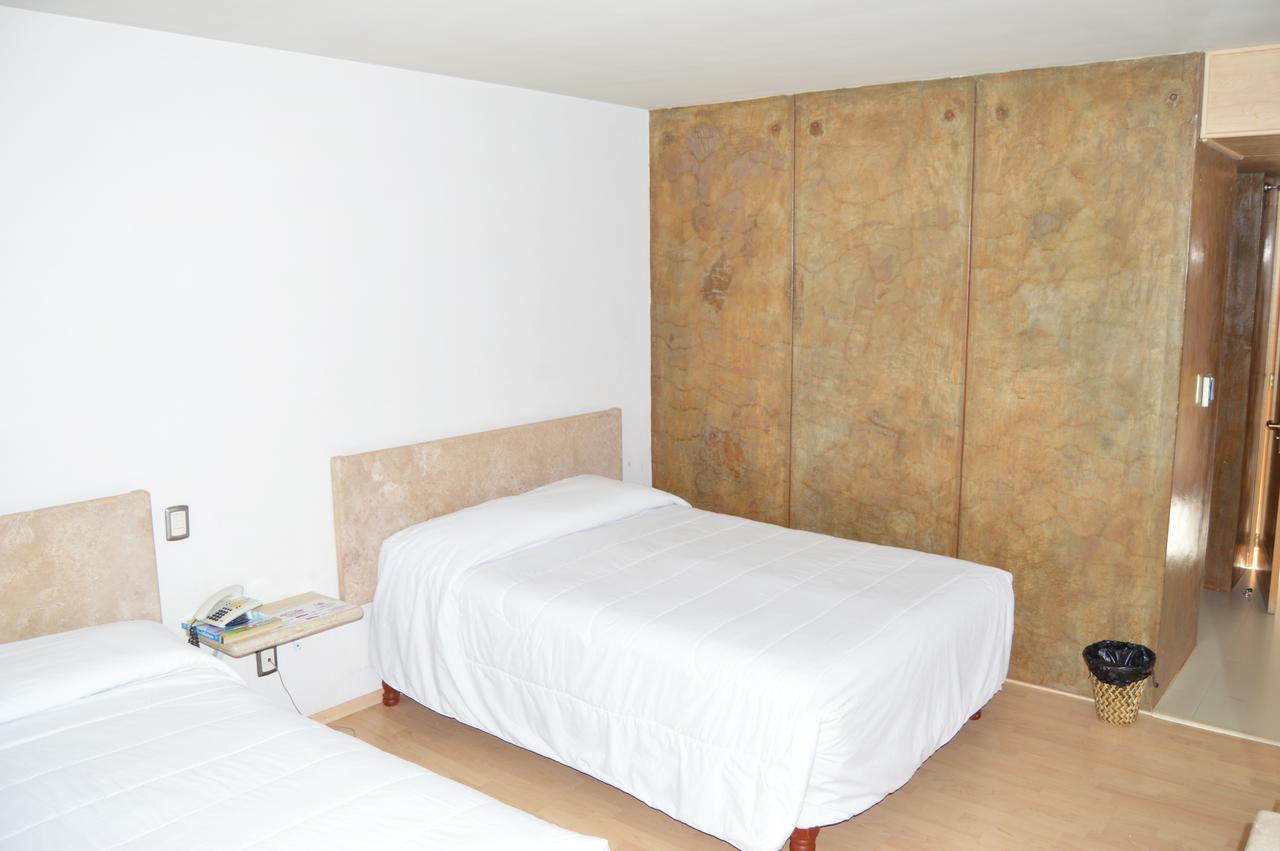 Hotel Plaza Zacatecas Guadalupe  ภายนอก รูปภาพ