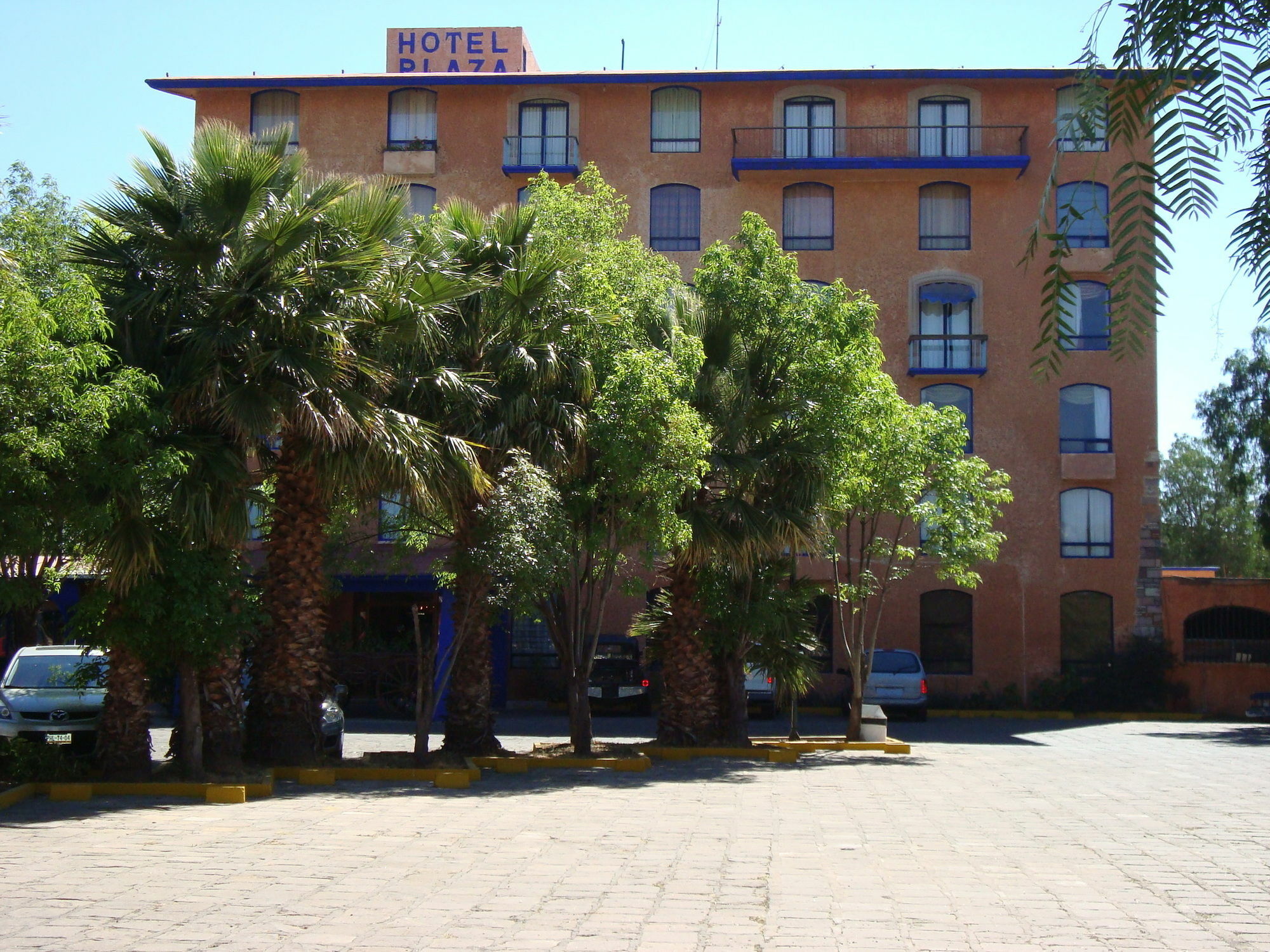 Hotel Plaza Zacatecas Guadalupe  ภายนอก รูปภาพ